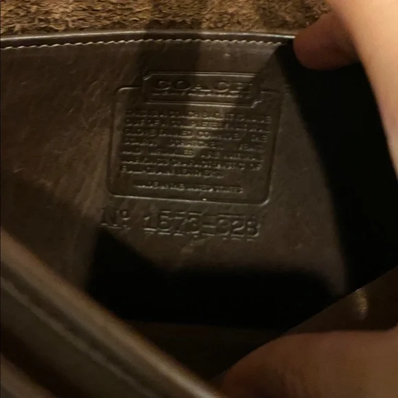 Coach vintage dinky crossbody dark brown - Picture 3 of 3